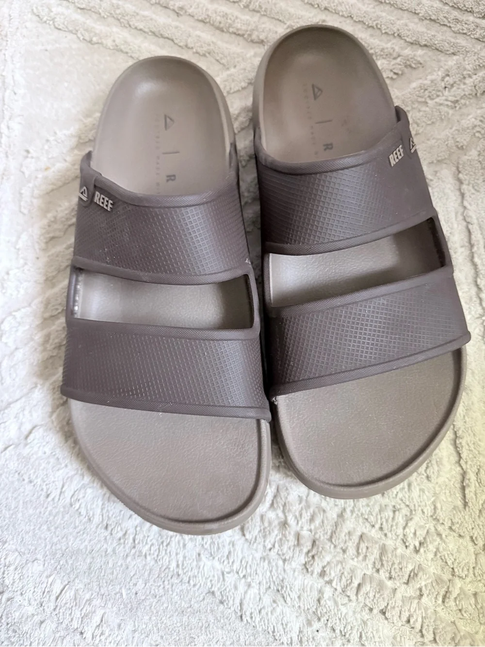 Brown Reef Men’s Sandals size 9